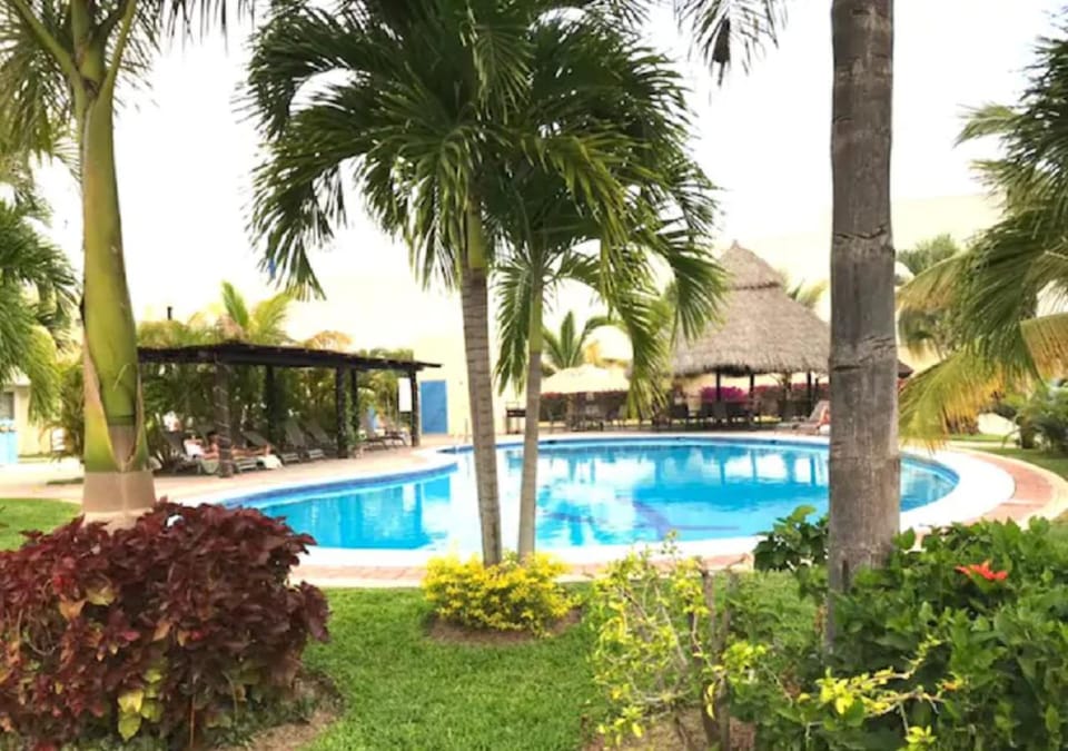 Pool view, Swimming pool, Swimming pool