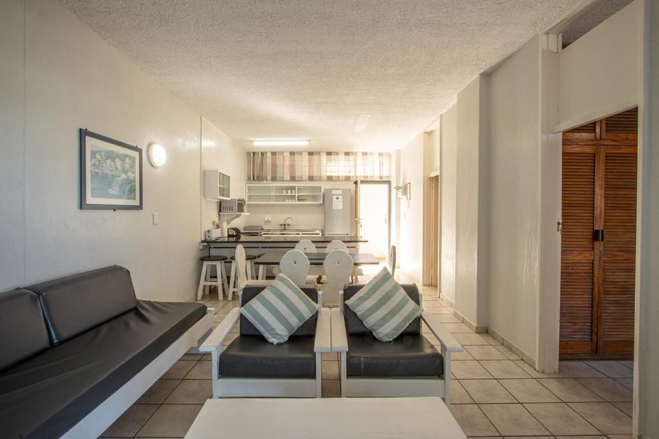 Living room, Photo of the whole room, Seating area