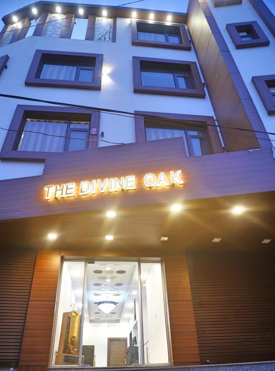 Facade/entrance