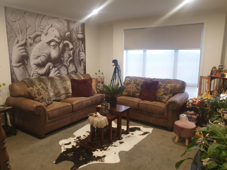 Bed n breakfast on pear tree lane Vacation rental in Hamilton