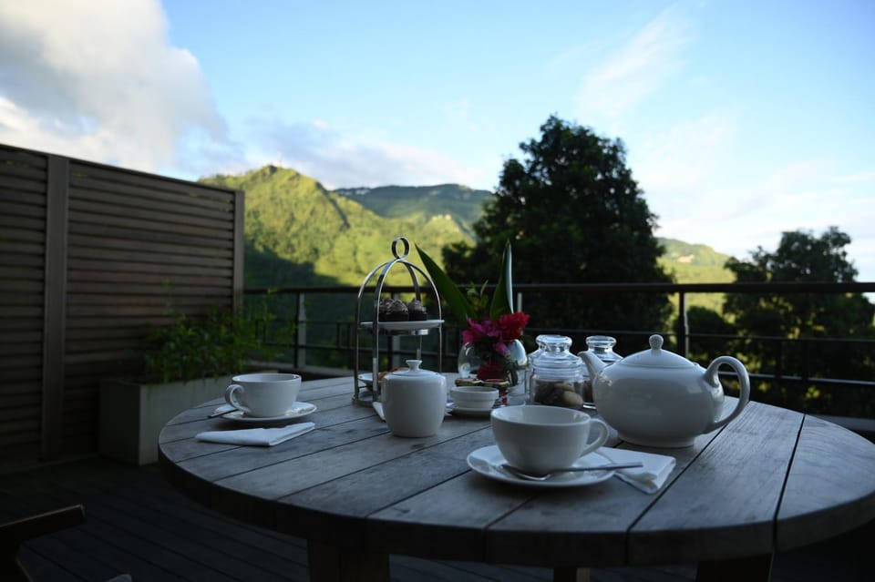 Balcony/Terrace, Mountain view
