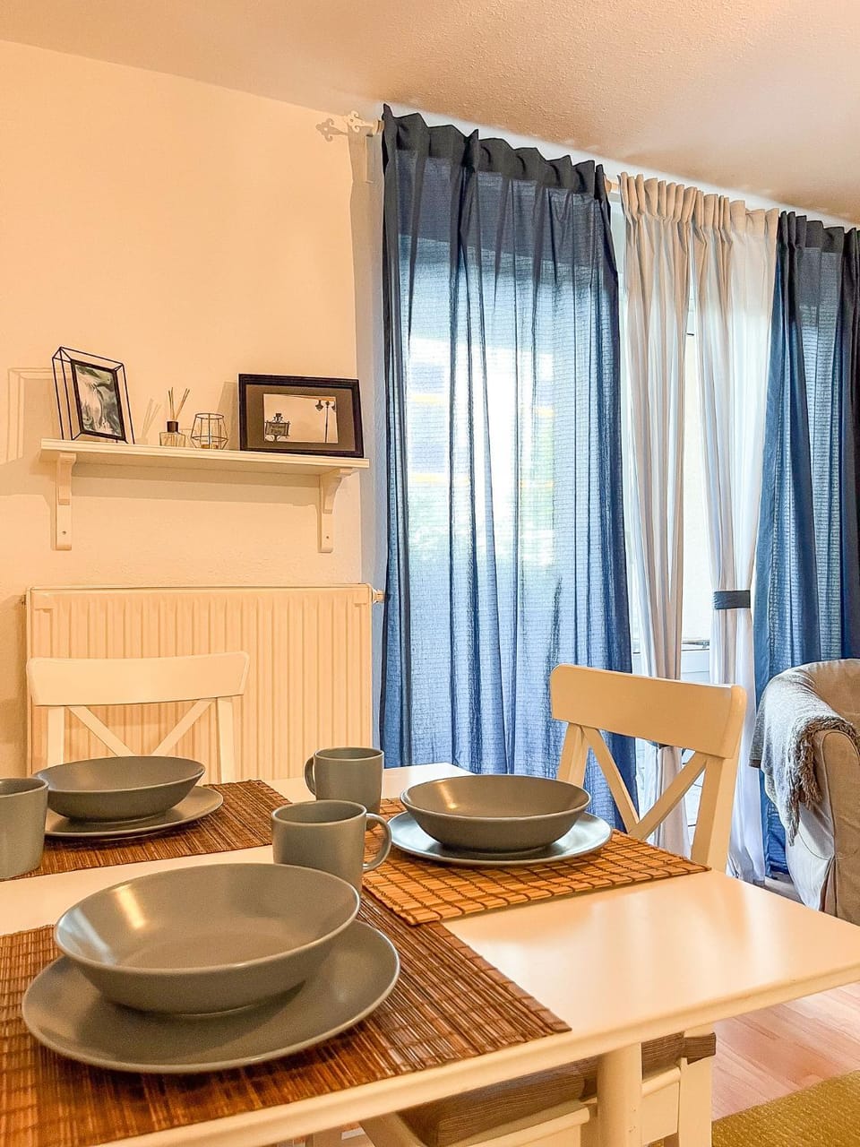 2 Zimmer City Apartment mit Terrasse und Tiefgaragenstellplatz in Zentrum von Leipzig Apartment in Leipzig