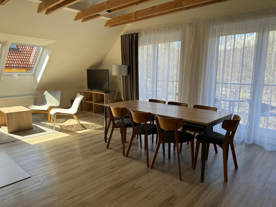 Living room, Dining area