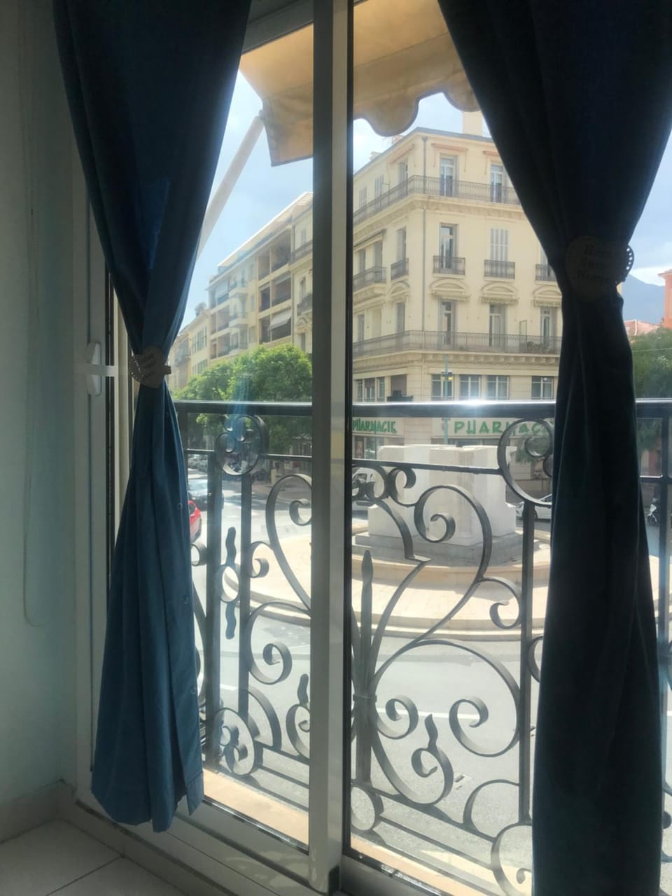 Appartamento in centro a Mentone vicino alla spiaggia Parcheggio privato INCLUSO! Apartment in Menton