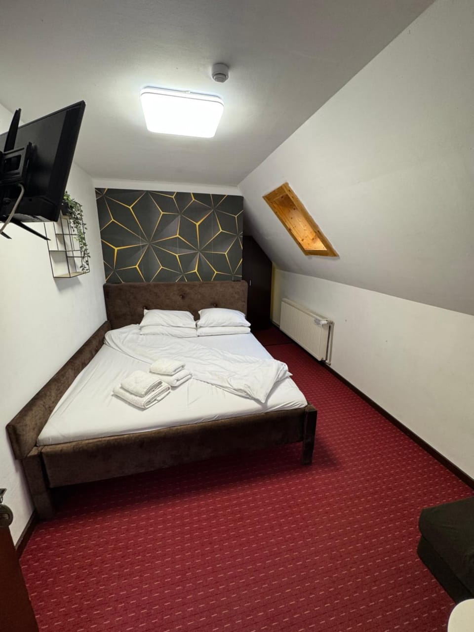 Pensiunea La Sishe Valea Putnei Bed and Breakfast in Romania