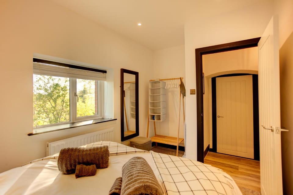 The Parlour - The Cottages at Blackadon Farm House in England