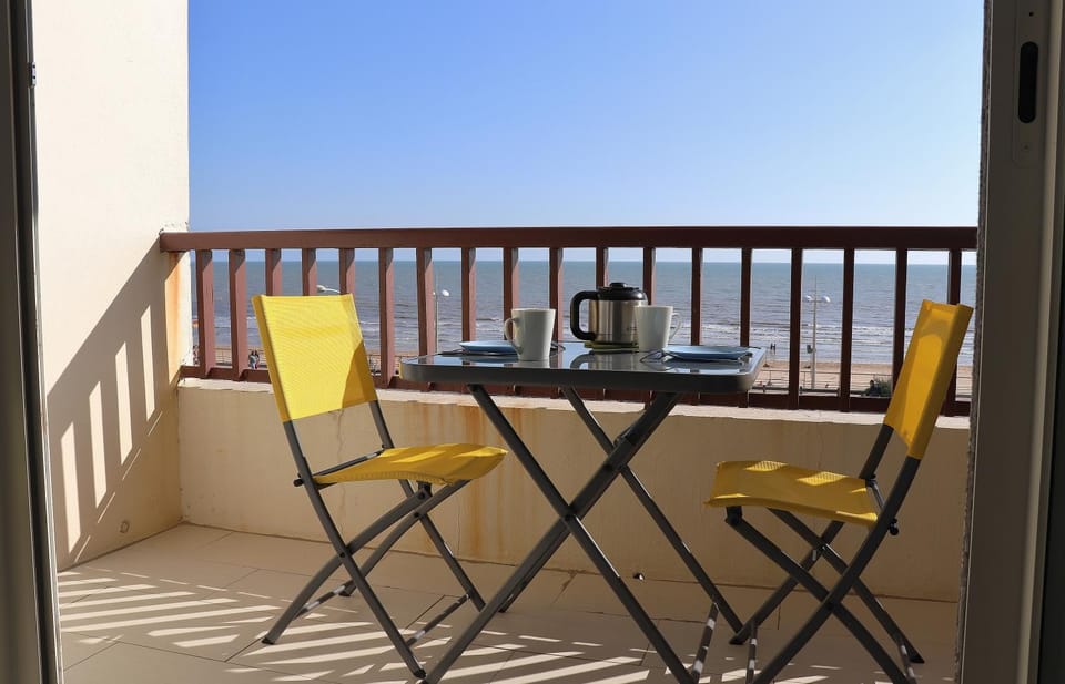 Studio Front de Mer Apartment in Saint-Jean-de-Monts