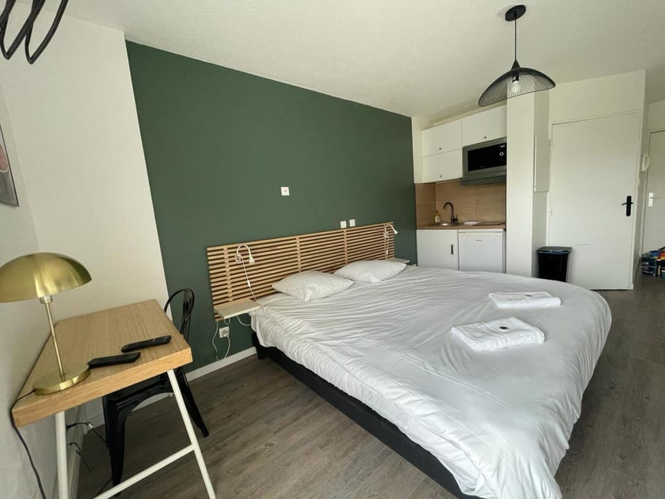Bel appartement design tout confort (Parking Gratuit) à 10 minutes de Bordeaux Apartment in Nouvelle-Aquitaine