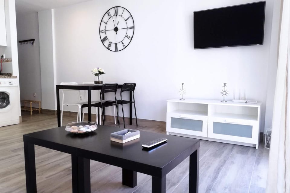 TV and multimedia, Living room, Seating area, Dining area, heating, air conditioner
