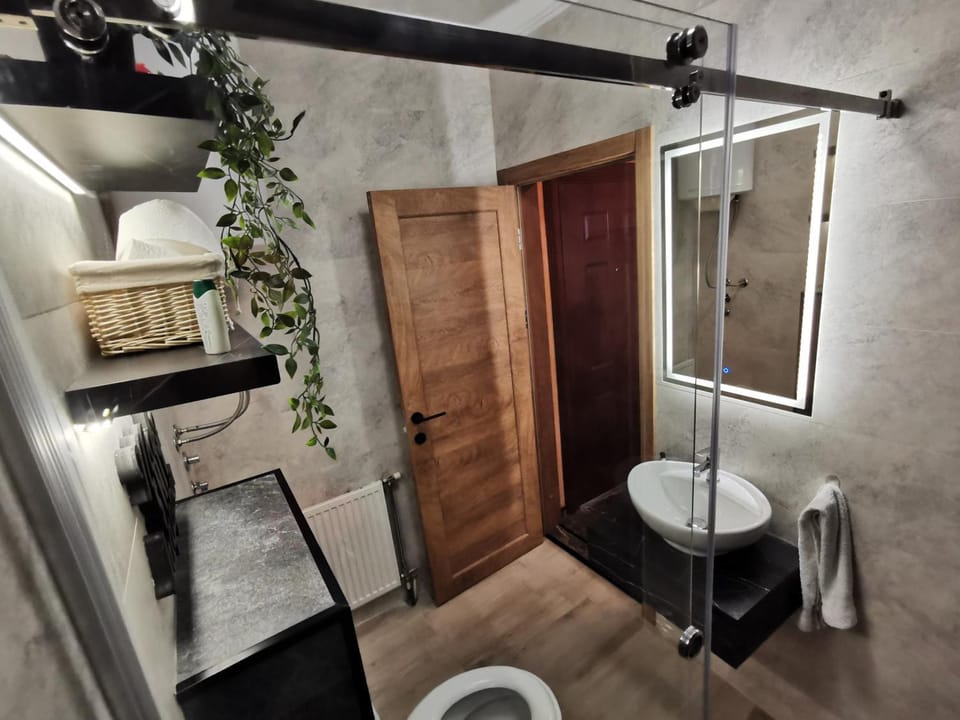 Centar Stan na dan sa parkingom Apartment in Novi Sad