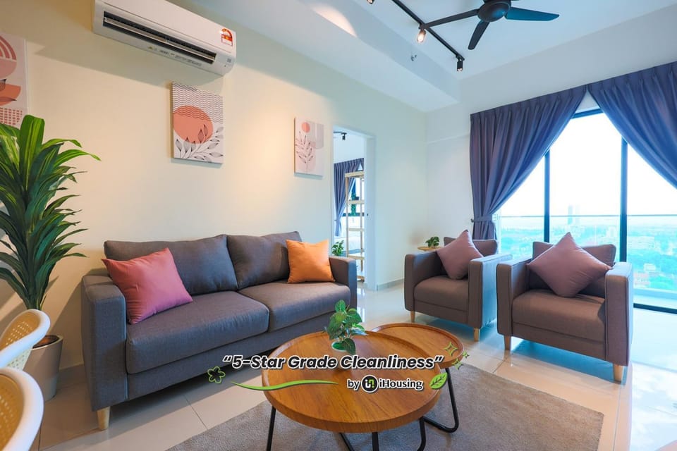TV and multimedia, Living room, Seating area, air conditioner