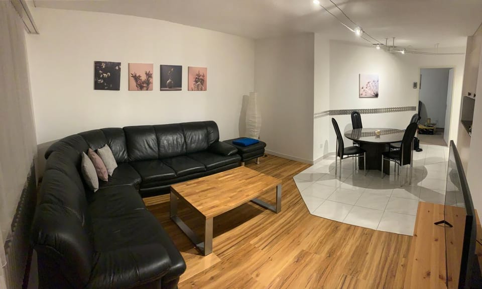 TV and multimedia, Living room, Dining area