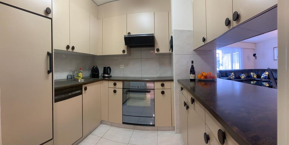 Coffee/tea facilities, Kitchen or kitchenette