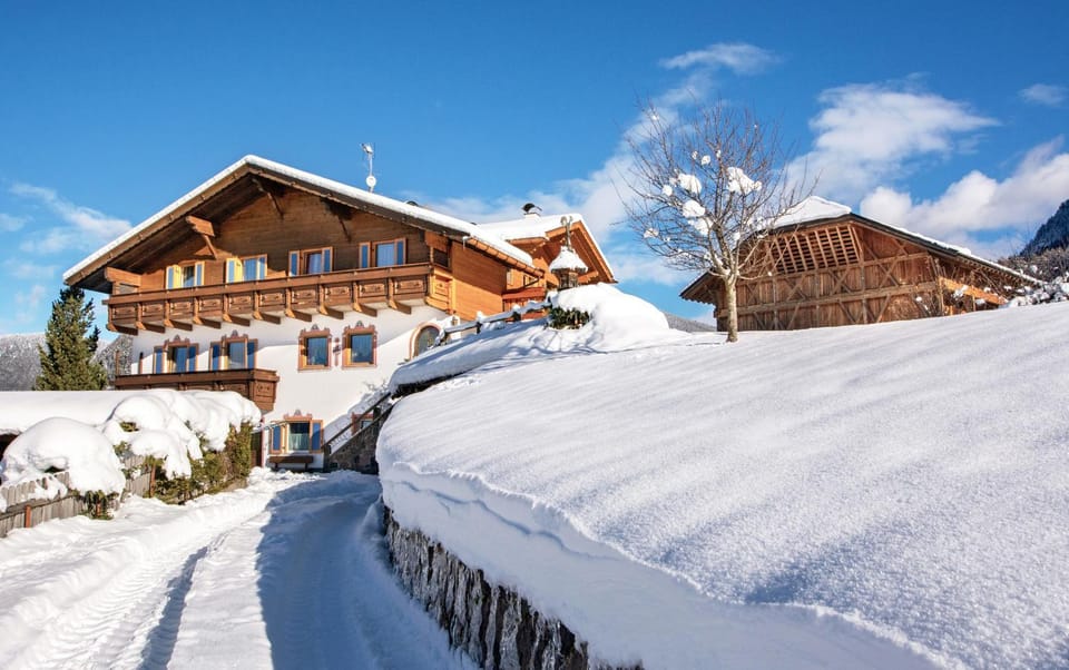 Property building, Winter