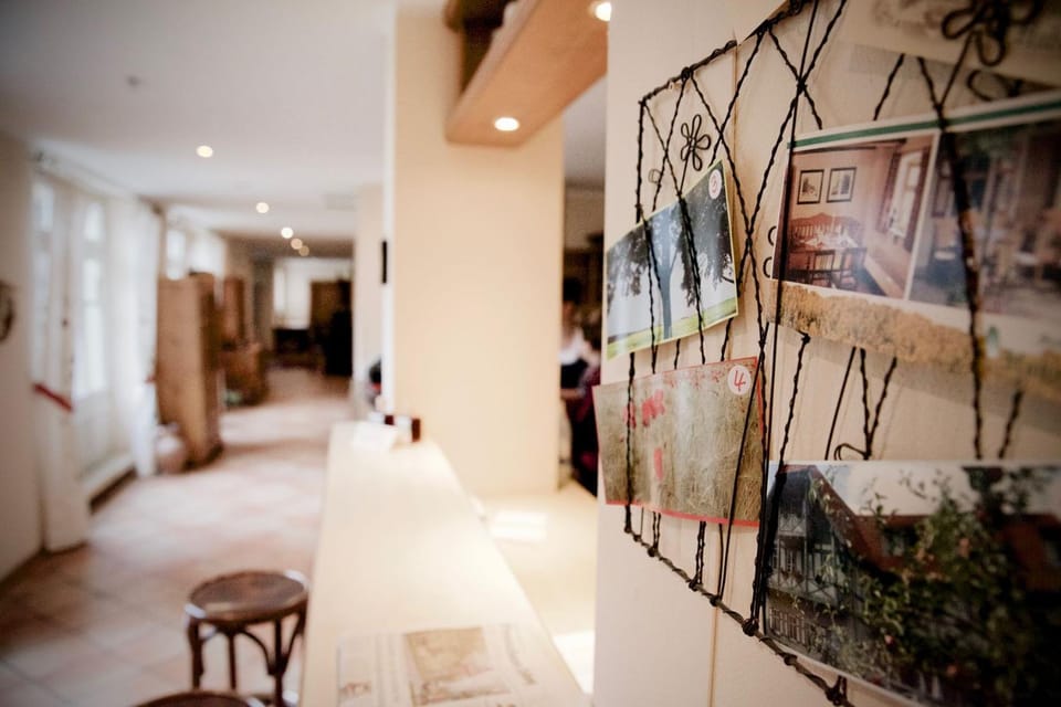 Lounge or bar