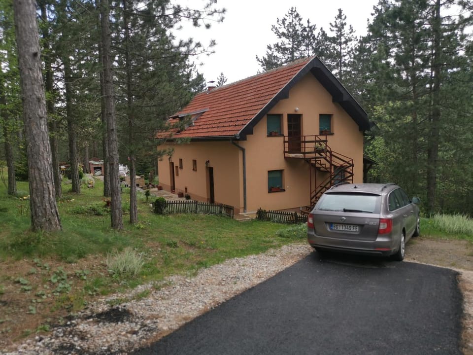 Apartmani Popovic Apartment in Zlatibor District, Serbia