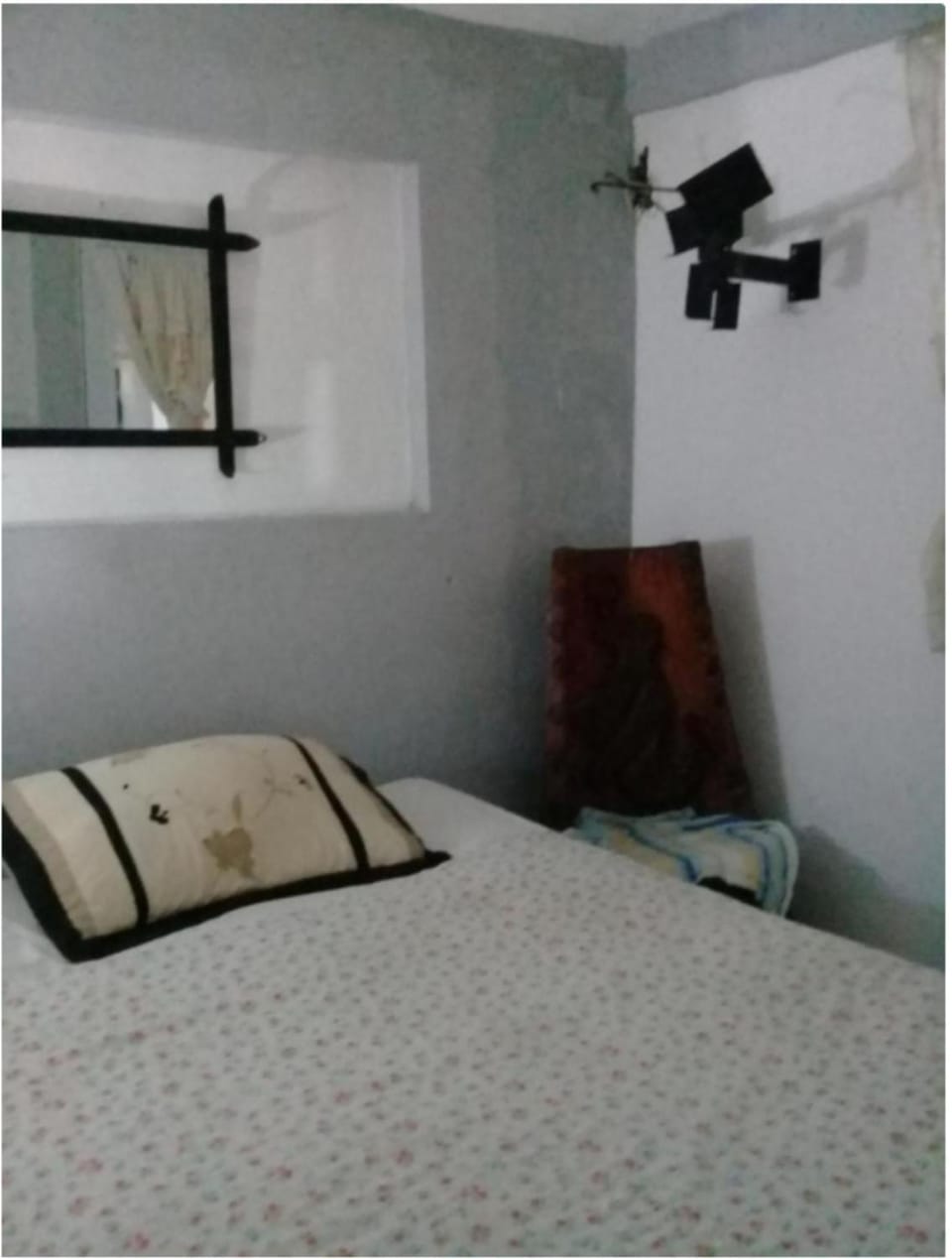 Bed, Seating area, Bedroom