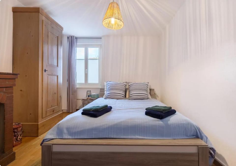 Bed, Photo of the whole room, Bedroom, towels, wardrobe