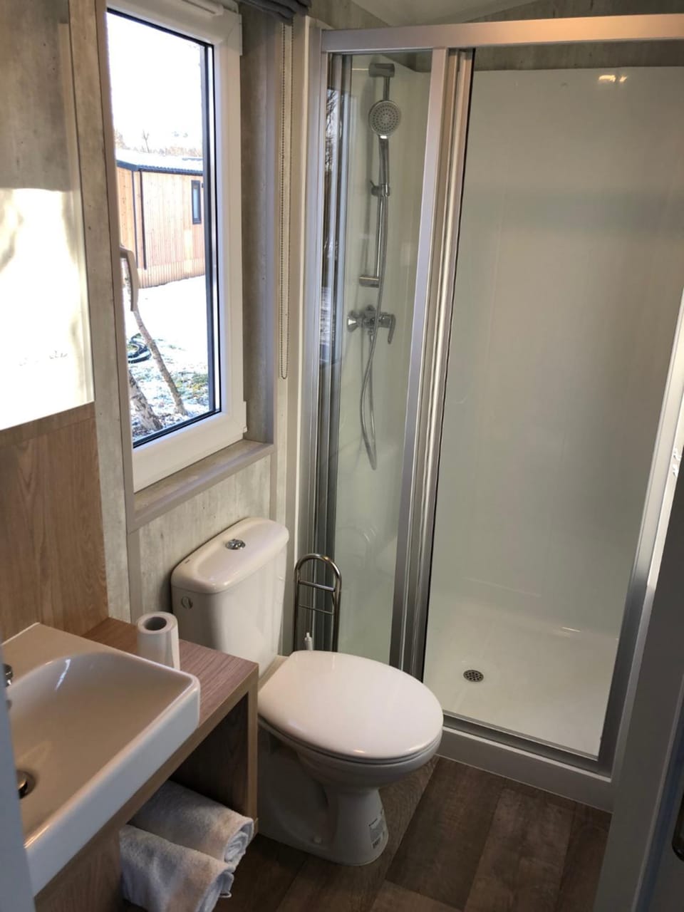 Bathroom, Decorative detail