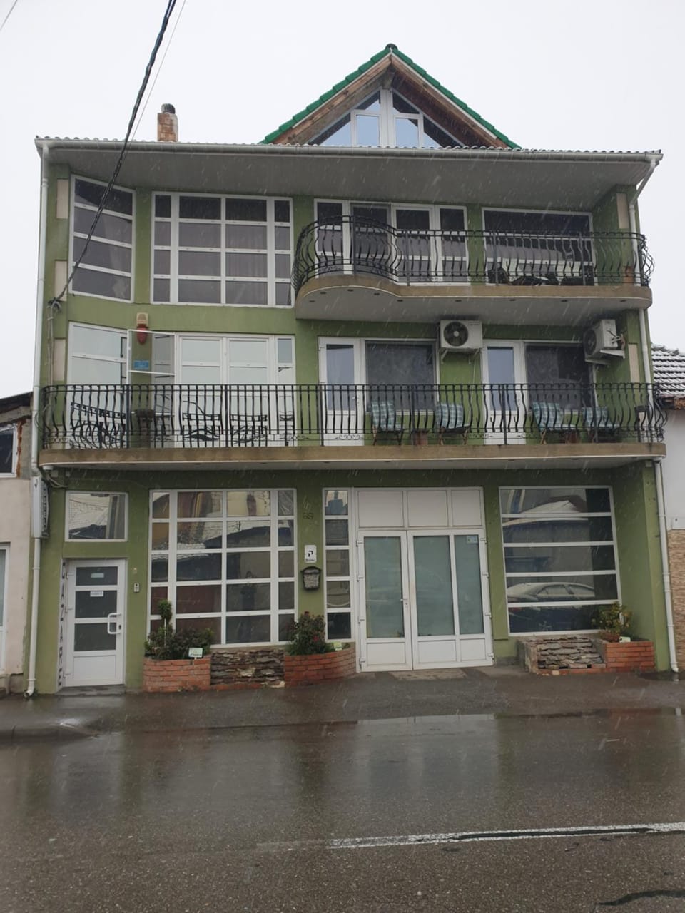 Property building, Day