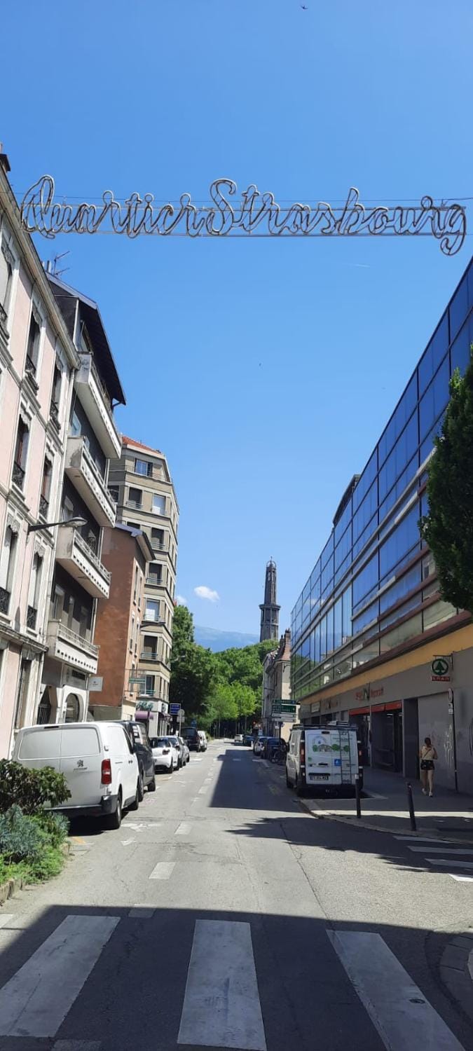 Cosy and Calm in Grenoble City Heart, air-conditioned, with free and large parking Q-Park Chavant Apartment in Grenoble