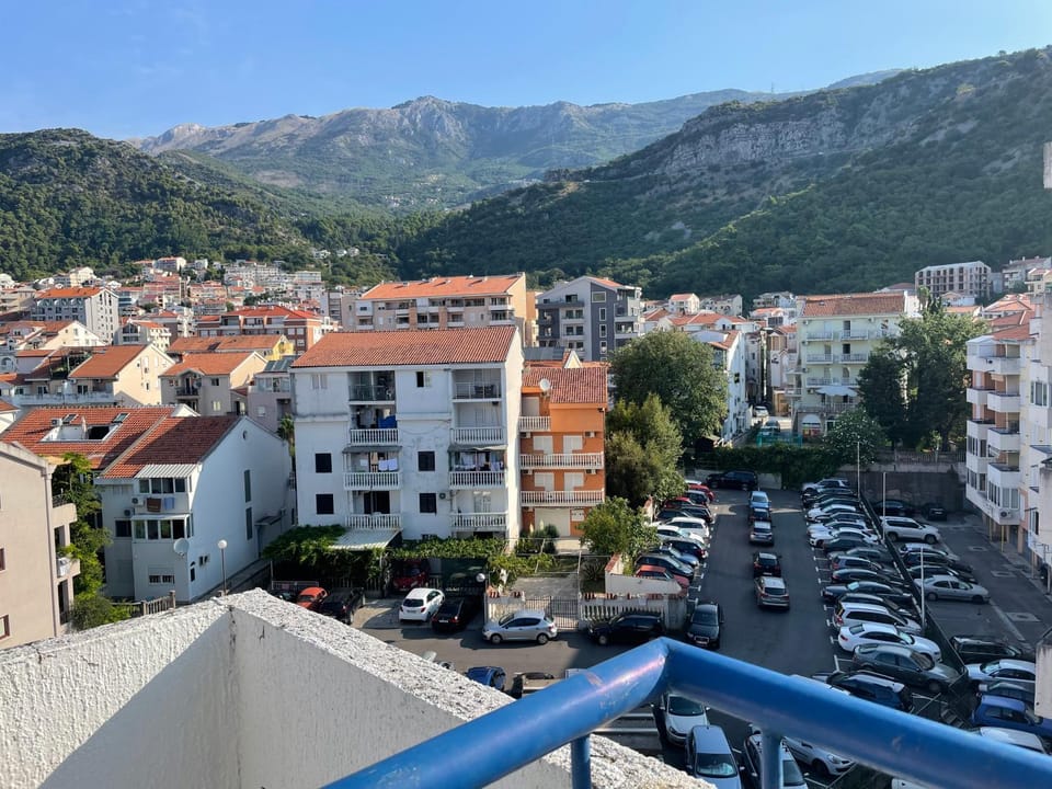 Adok stan Apartment in Budva