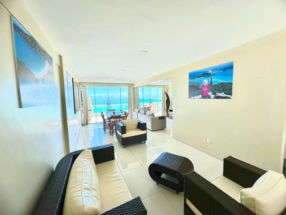Luxuosa Cobertura com Piscina Praia Grande Apartment in State of Rio de Janeiro