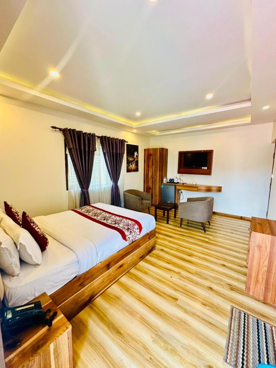 Bed, Living room, Photo of the whole room, Bedroom