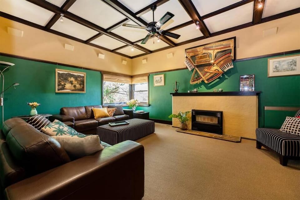 Cullalo ArtHouse Apartment in Wodonga