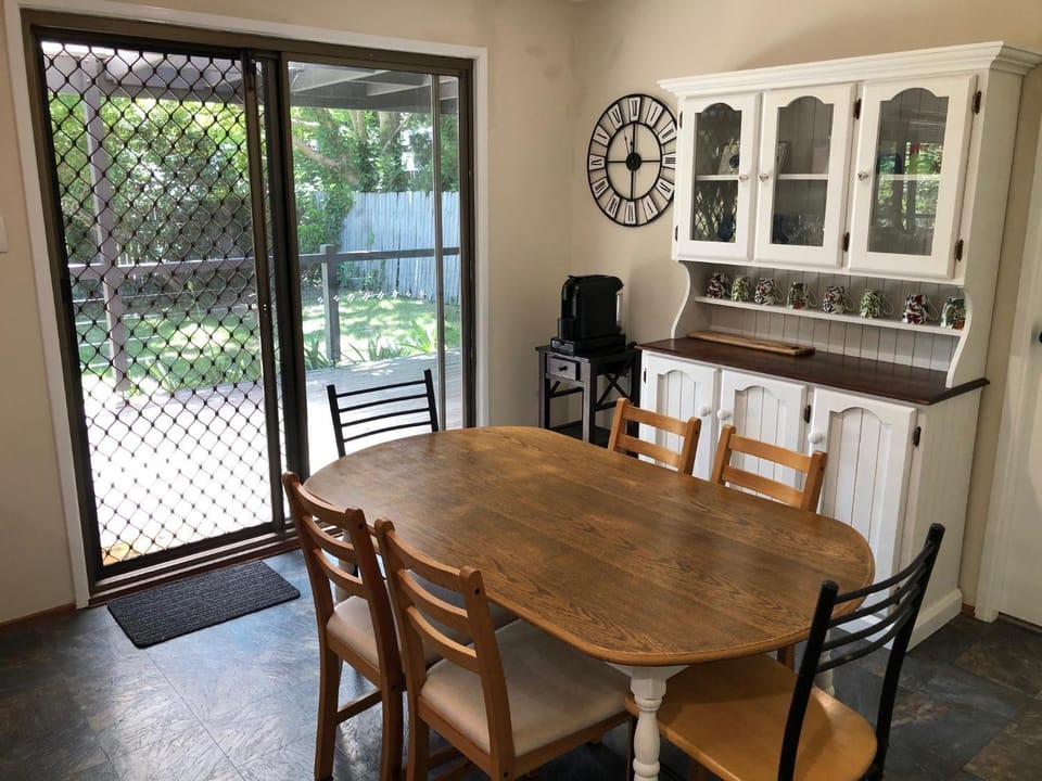 Dining area, Garden view
