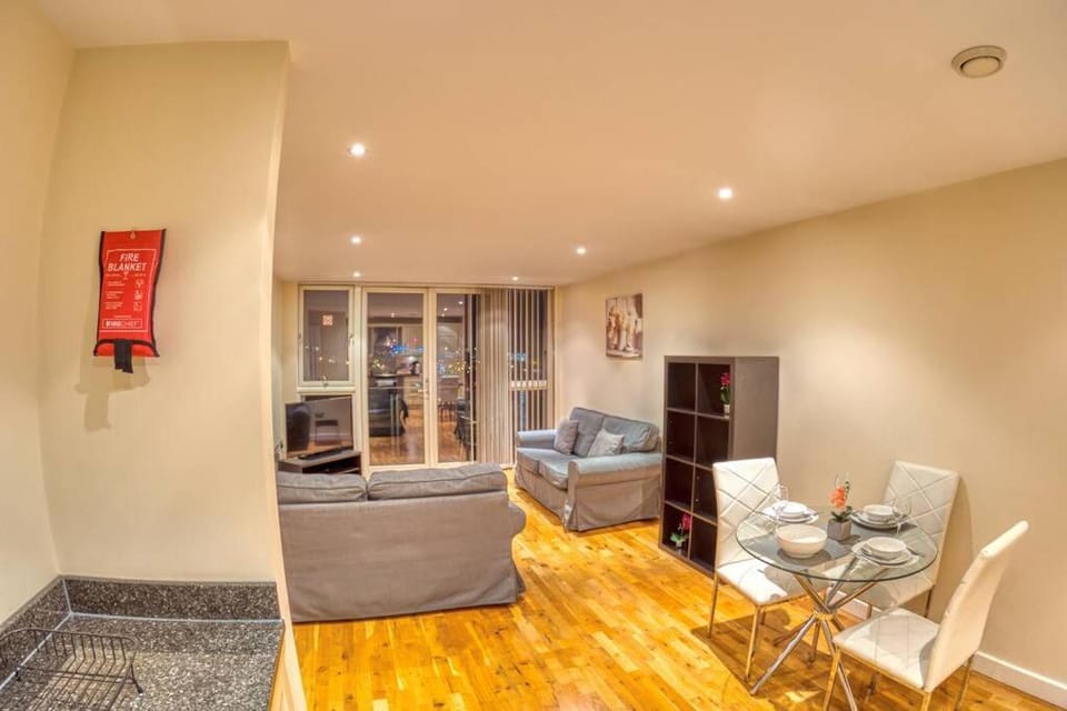 Executive Central MK Apartment-Theatre District Apartment in Milton Keynes
