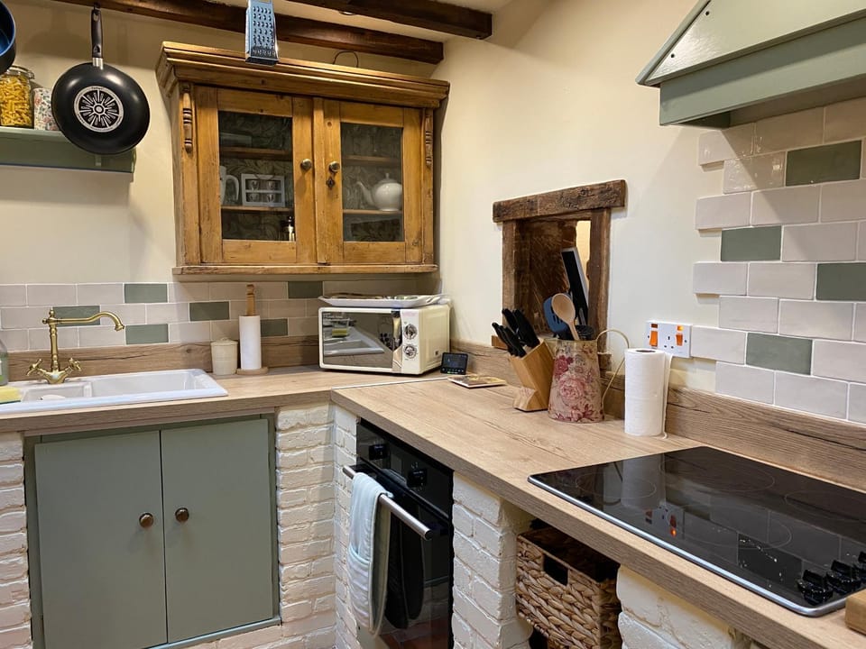 Kitchen or kitchenette, minibar, pet friendly