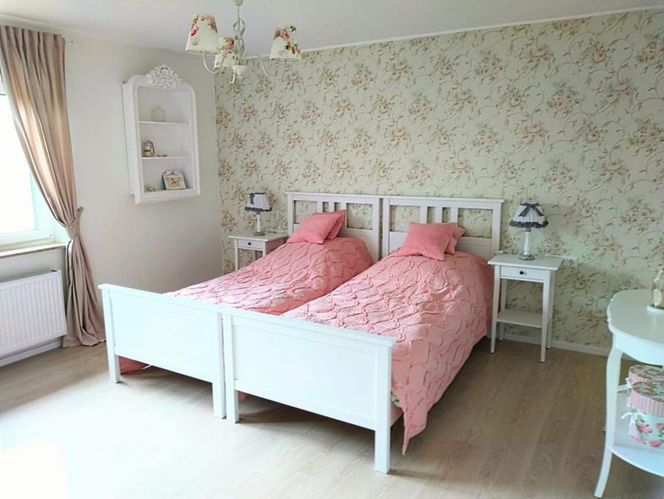 Romantic Style Apartment Titisee-Neustadt Apartment in Titisee-Neustadt