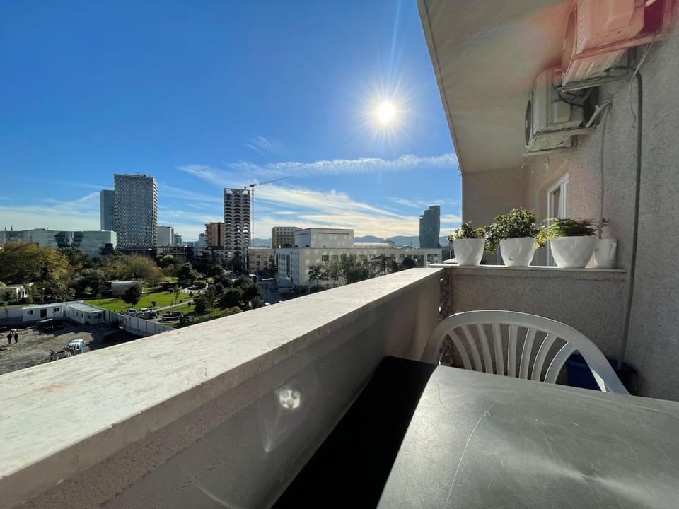 View (from property/room), Balcony/Terrace, City view