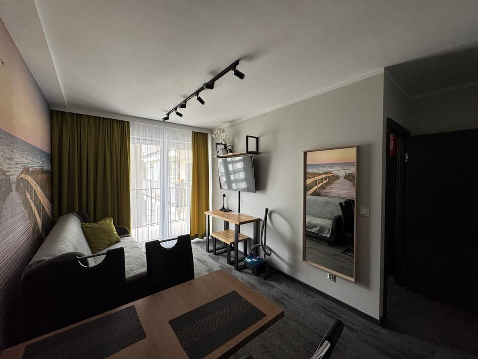 TV and multimedia, Living room, Photo of the whole room, Seating area