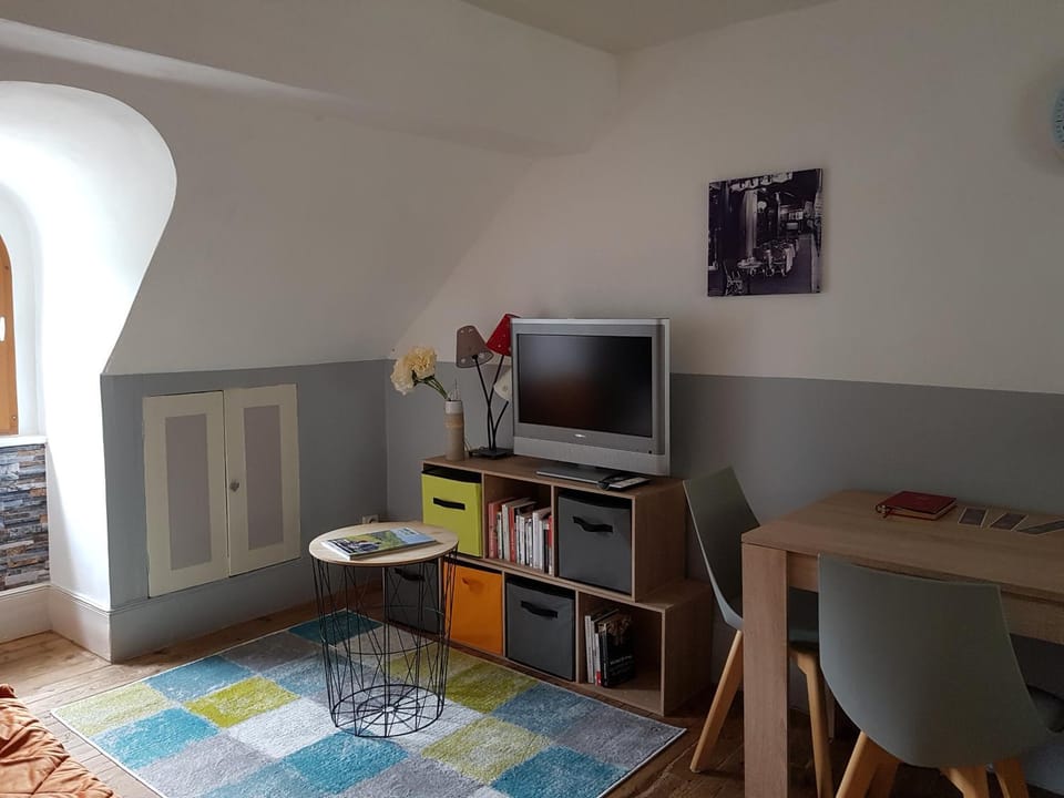 Appartement cosy pour une pause sereine et chaleureuse 3ème étage Apartment in Auvergne-Rhône-Alpes