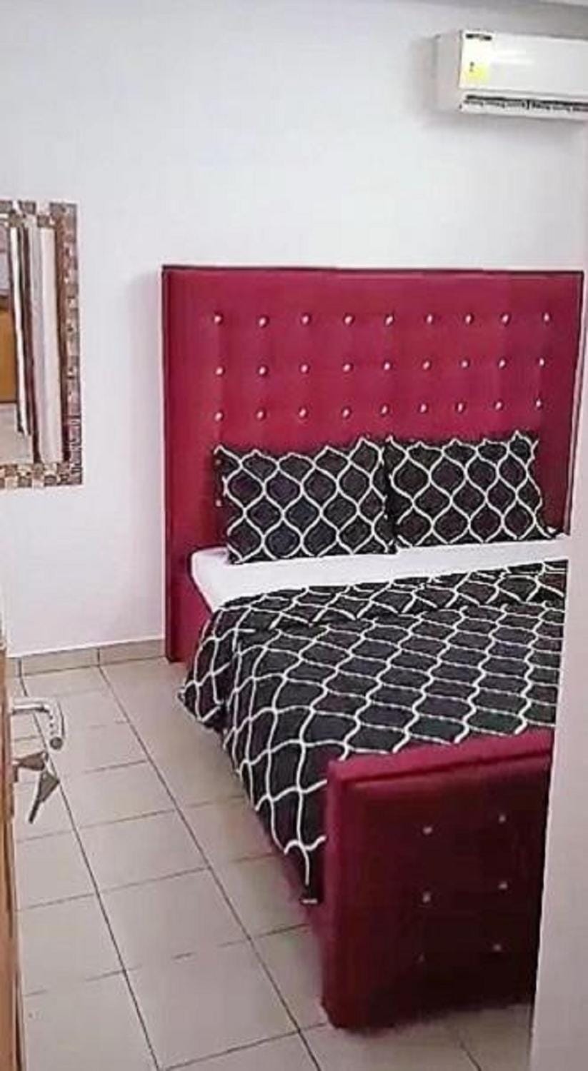 Bed, Bedroom, air conditioner