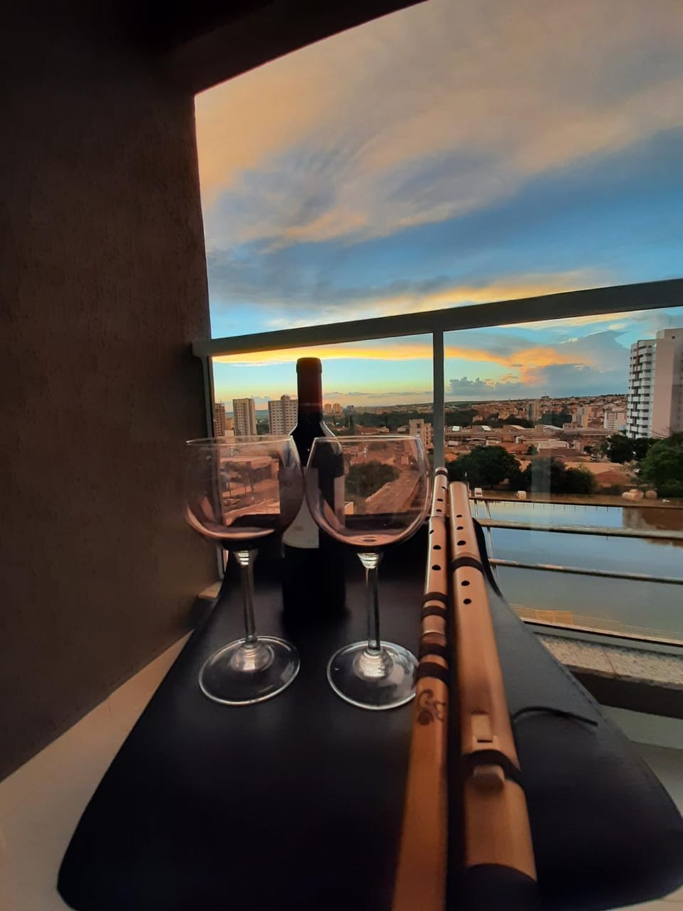 VIKINGS- Alto Padrão, Apto Rústico com conforto,Wifi e vista incrivel máx 4 Apartment in São Carlos