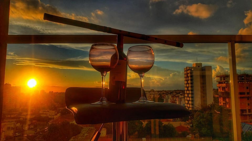 VIKINGS- Alto Padrão, Apto Rústico com conforto,Wifi e vista incrivel máx 4 Apartment in São Carlos