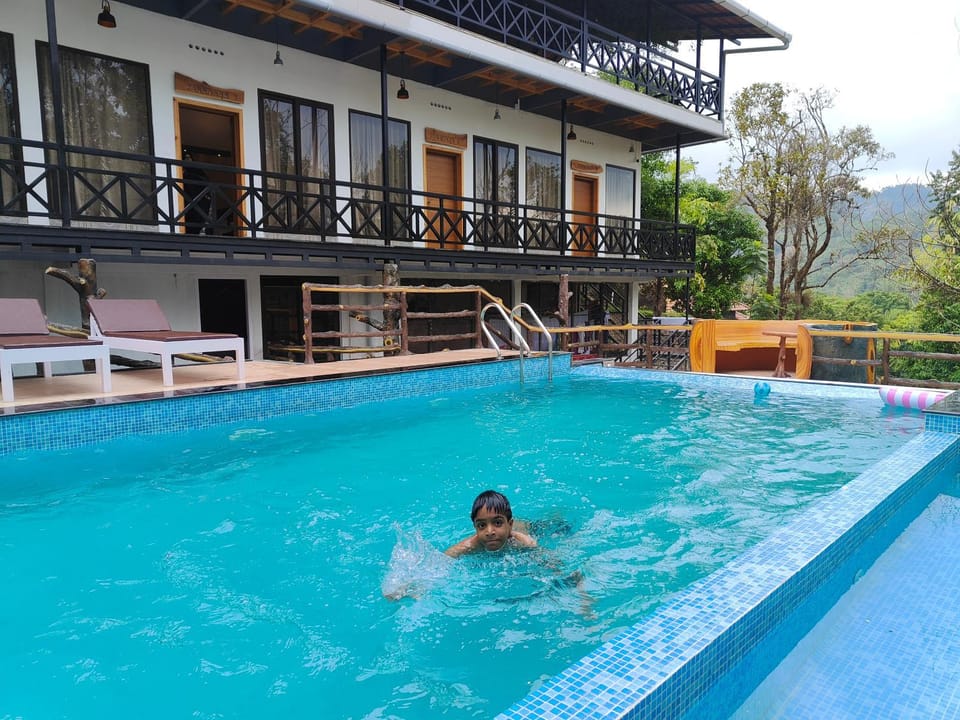 Natural landscape, Pool view, Swimming pool, group of guests
