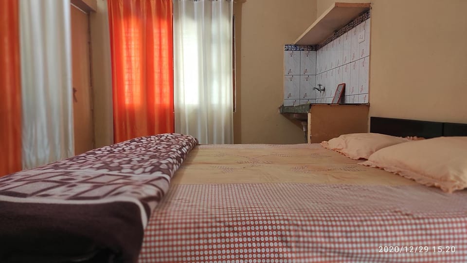 Yogi Home stay Gulab nagar Tapovan inter collage House in Rishikesh