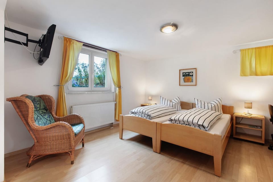 Living room, Bedroom