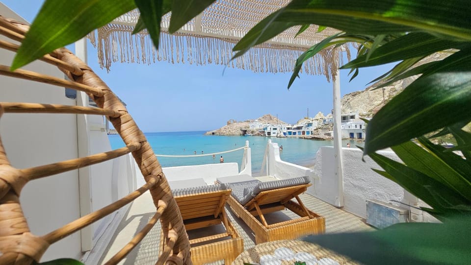Seating area, Sea view, sunbed