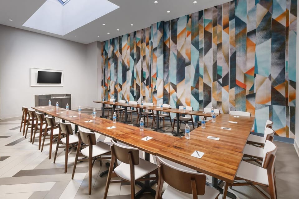 Meeting/conference room