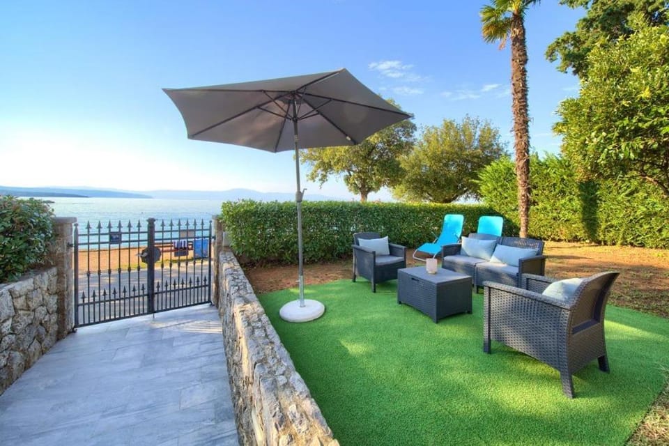 Property building, Sea view
