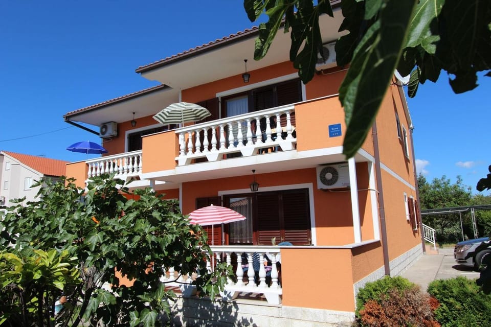 Apartments Miko Bed and Breakfast in Primorje-Gorski Kotar County