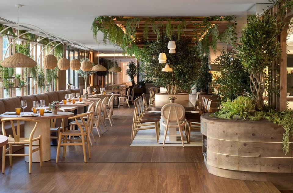 Restaurant/places to eat, Dining area