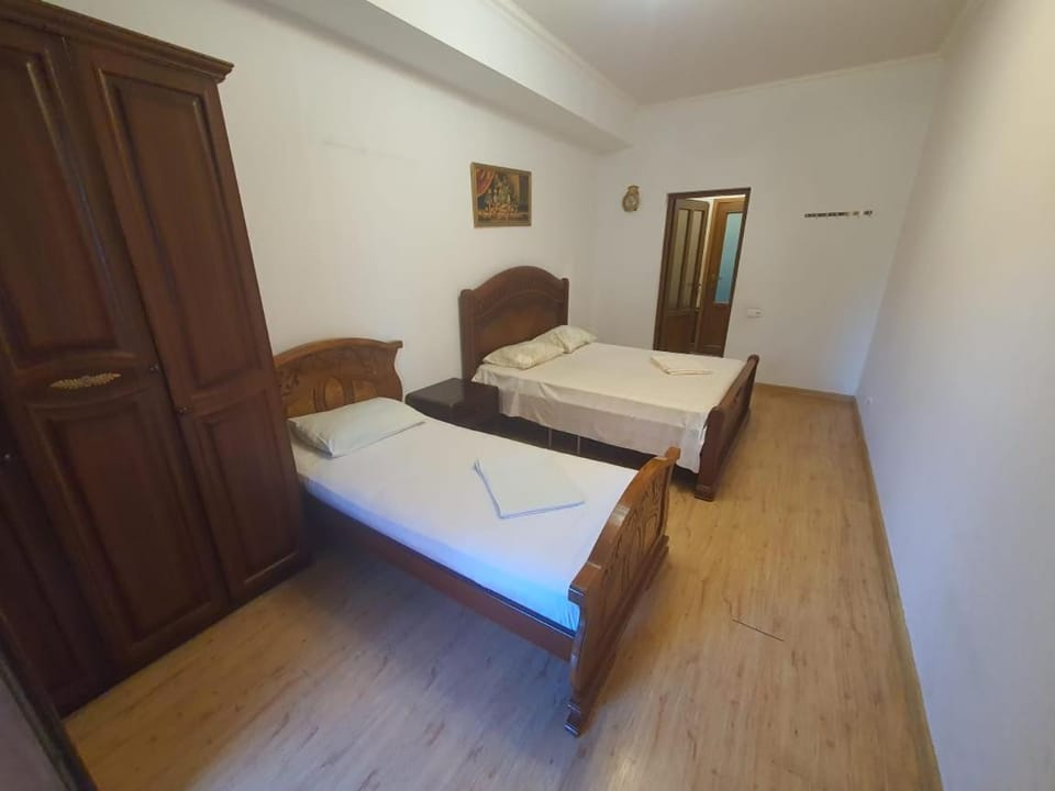 Armenak Apartment 5-комнатная Apartment in Yerevan
