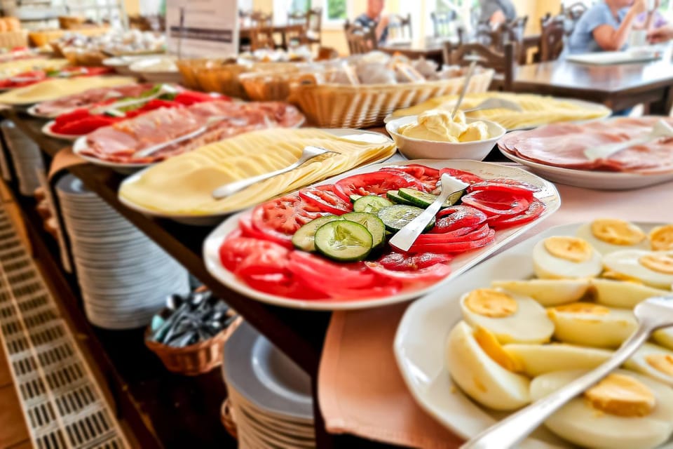 Breakfast, Buffet breakfast