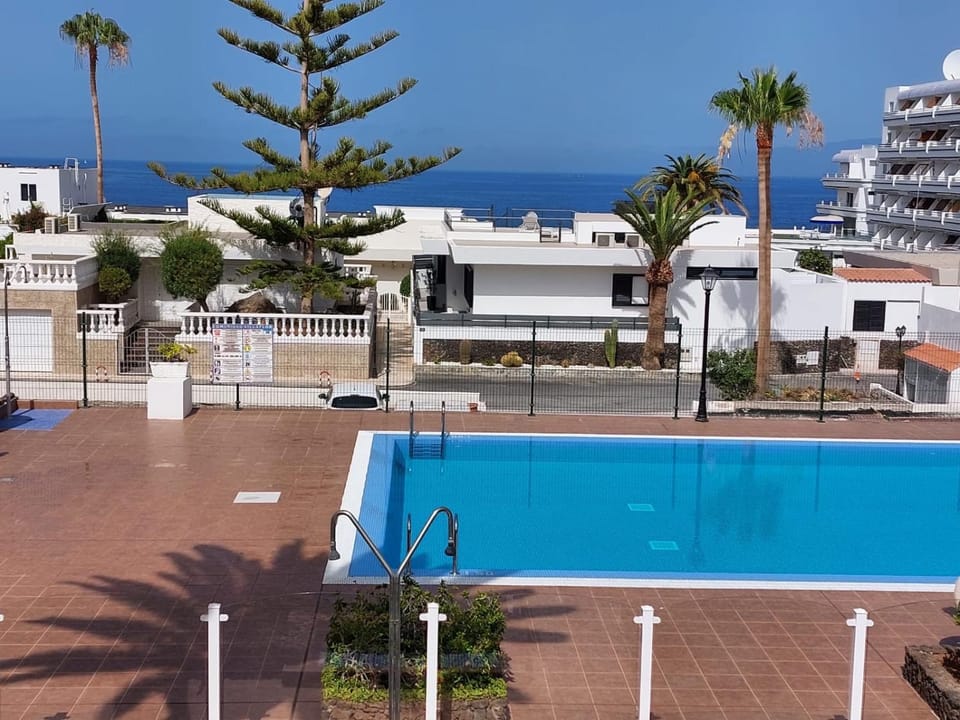 Pool view, Sea view, Swimming pool